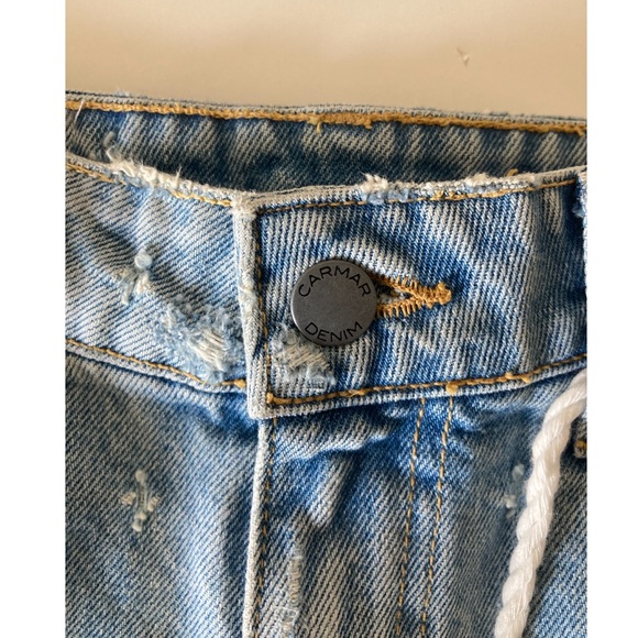 Carmar LA Distressed High Rise Roll up Jean Shorts size 24 - Picture 3 of 6